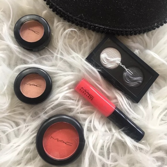 MAC Cosmetics Other - MAC Cosmetics Bundle 6 pcs Bag Lipglass Blush etc